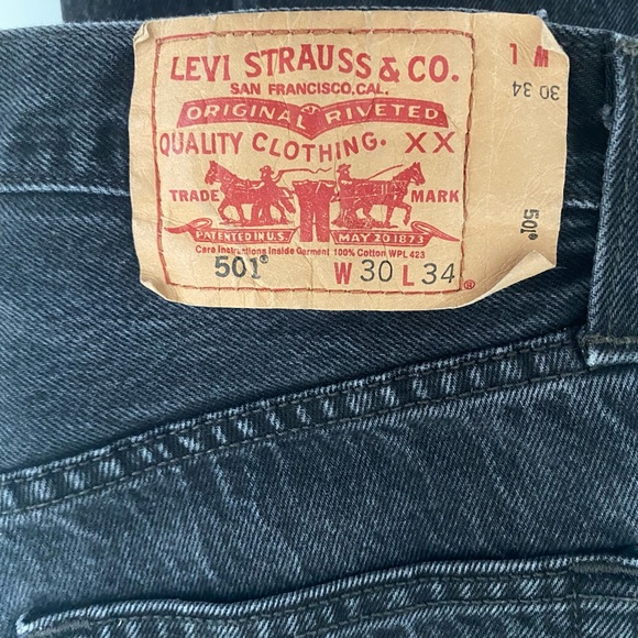 Deadstock Grey Levi’s jeans - Picture 3 of 4